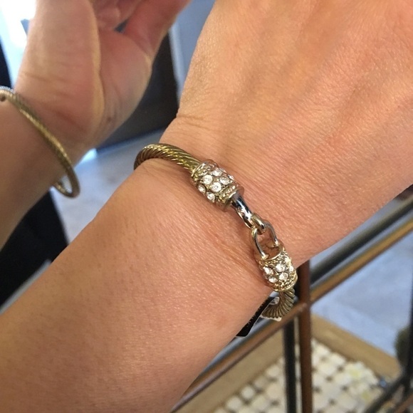 Banana Republic Jewelry - New - Banana republic bangle